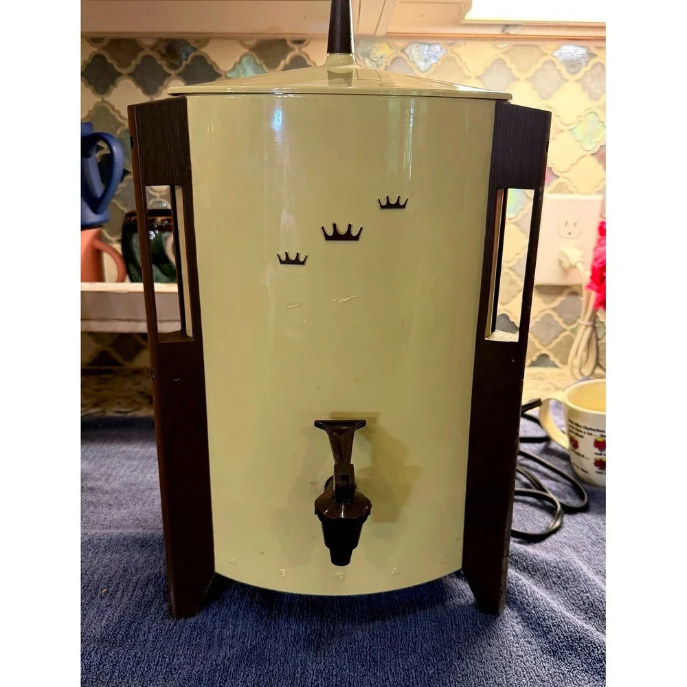 Regal Percolator Urn 10-30 Cup Harvest Gold Vintage Mid-Century Modern Works